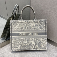 Christian Dior Shopping Bags